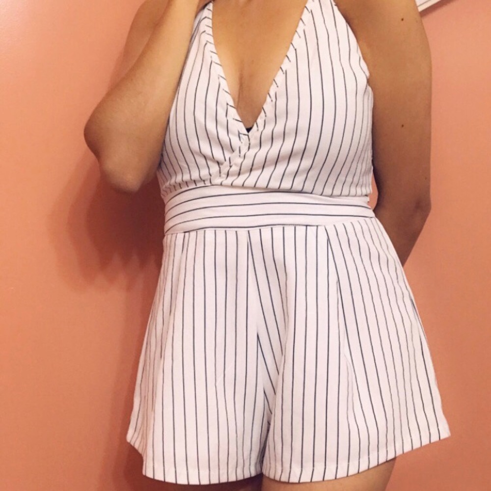Striped playsuit - Picture 3 of 4